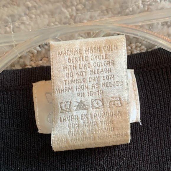 2/$20 Designers Originals Black/Red/Grey Stripe 3/4 Sleeve Sweater - Size Medium - Picture 5 of 7